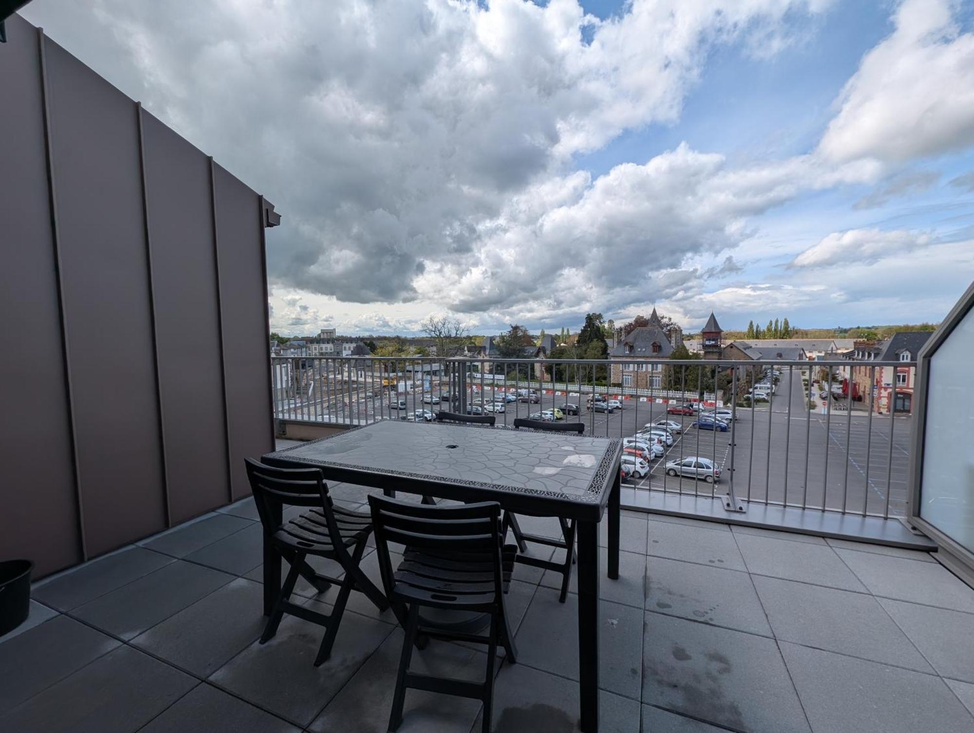 Apartamento Les Terrasses Du Haras Lamballe Exterior foto